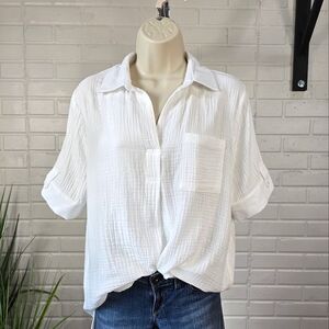 Doe & Rae White Button Down Shirt
